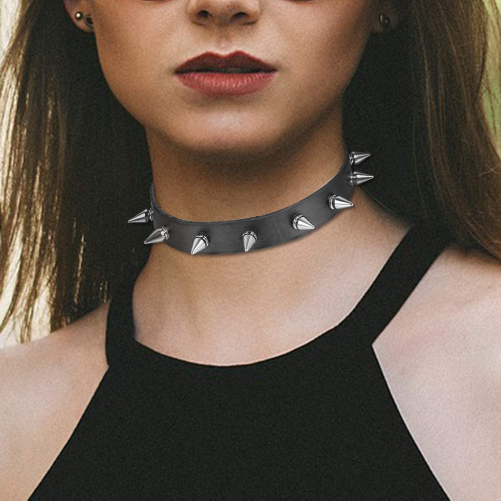 OIDEA Womens Punk Spiked Leather Choker Collar Necklace with Adjustable Size Buckle Halloween Decorations