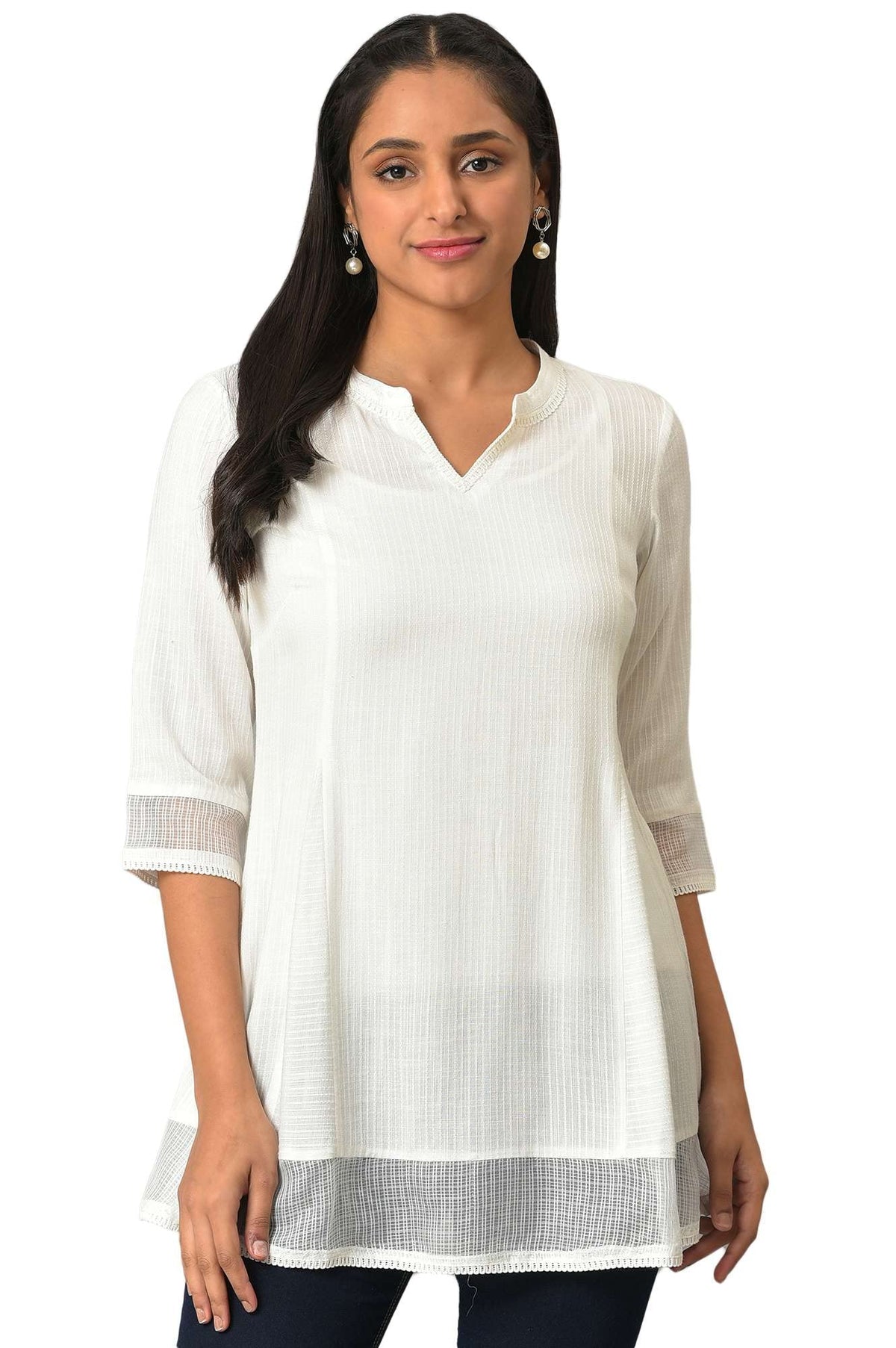 Aurelia Womens Solid Loose White Rayon Texutured Kurti (23FEA30324-602408