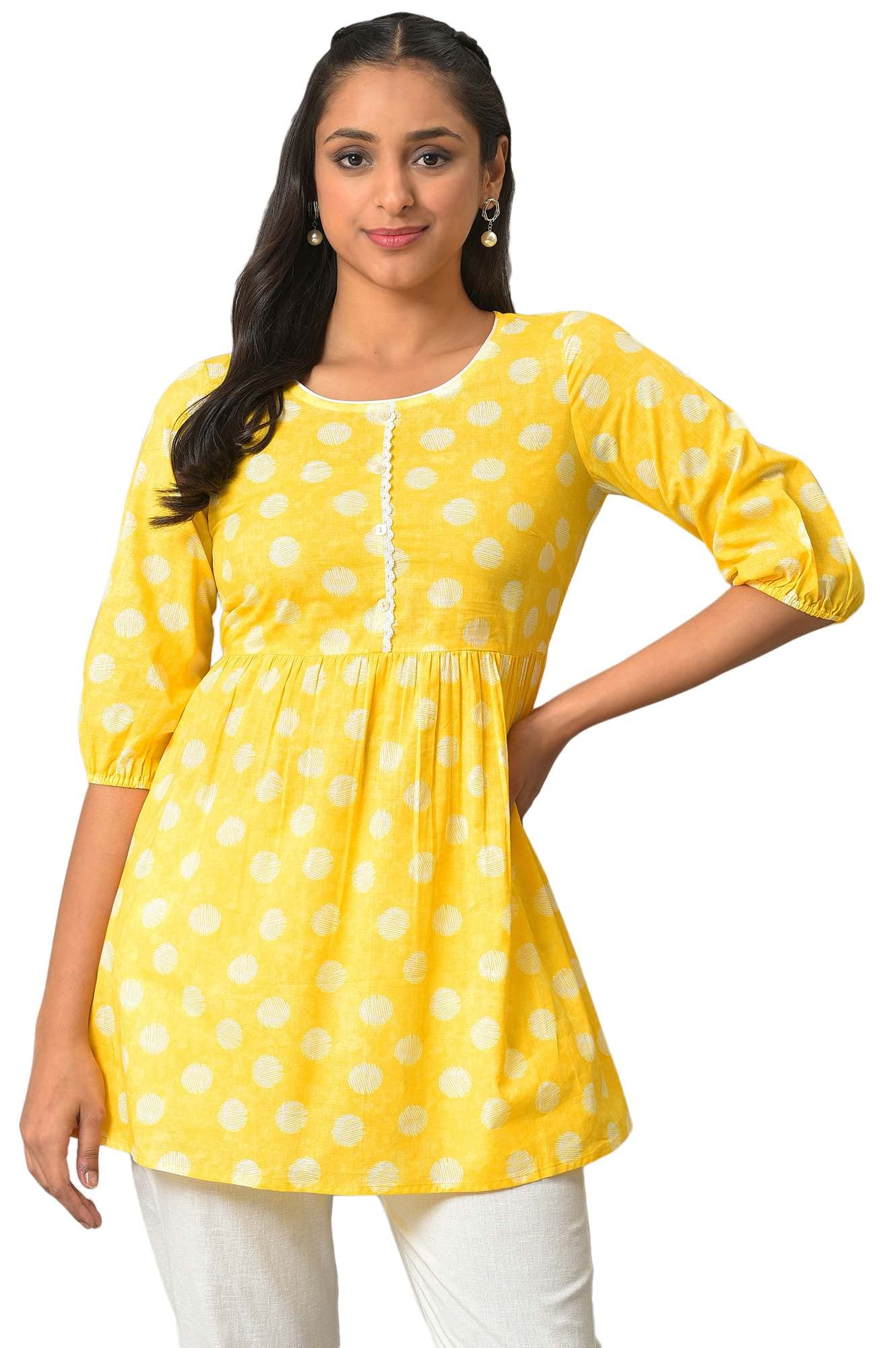 Aurelia Women'S Cotton Loose Yellow Floral Printed Short Kurti (23Fea30331-506691