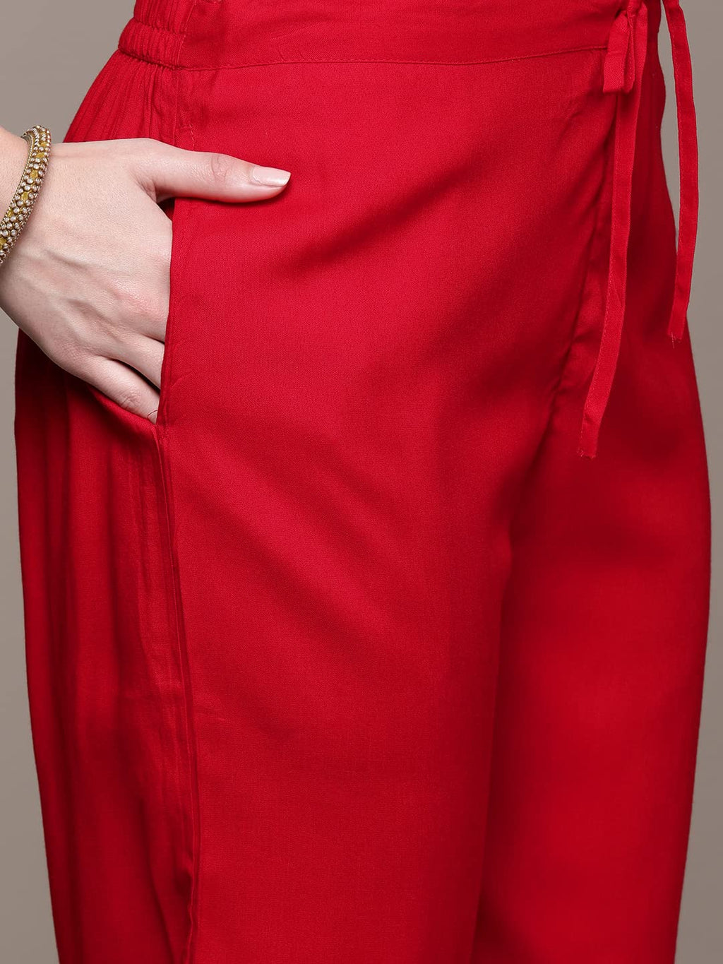 Anubhutee Women'S Viscose Rayon Yoke Zari Embroidered Kurta With Palazzo Set