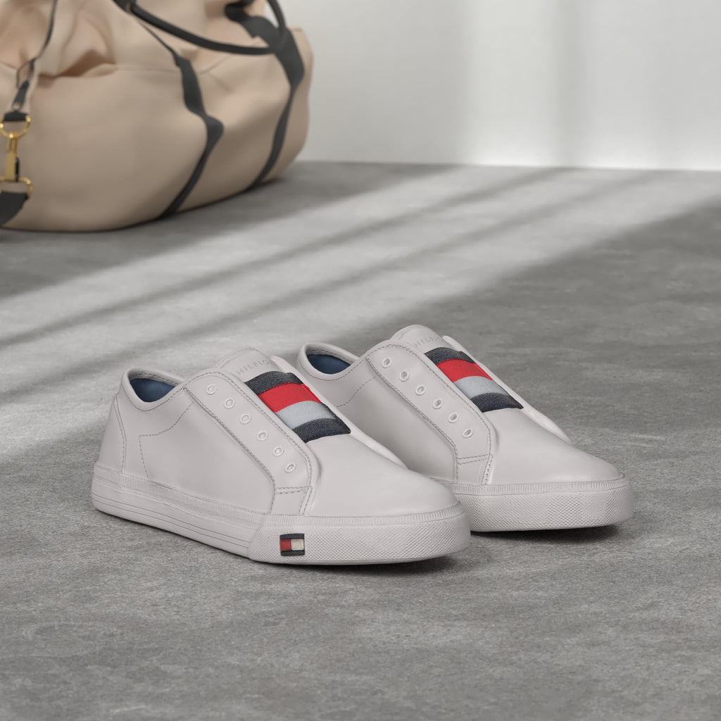 Tommy Hilfiger Women's Anni Slip-On Sneaker, White, 8