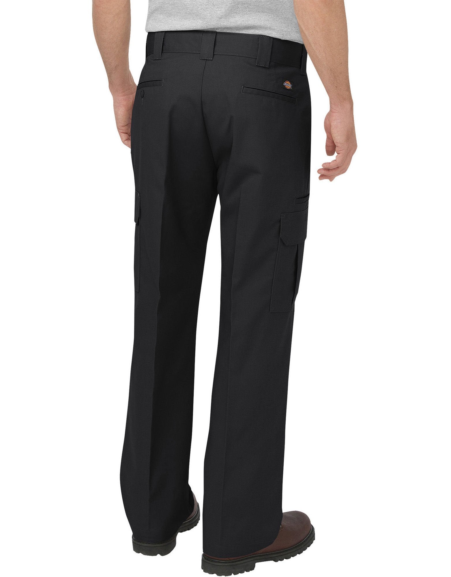 Dickies mens Relaxed Straight Flex Cargo work utility pants, Desert Sand, 32W x 30L US