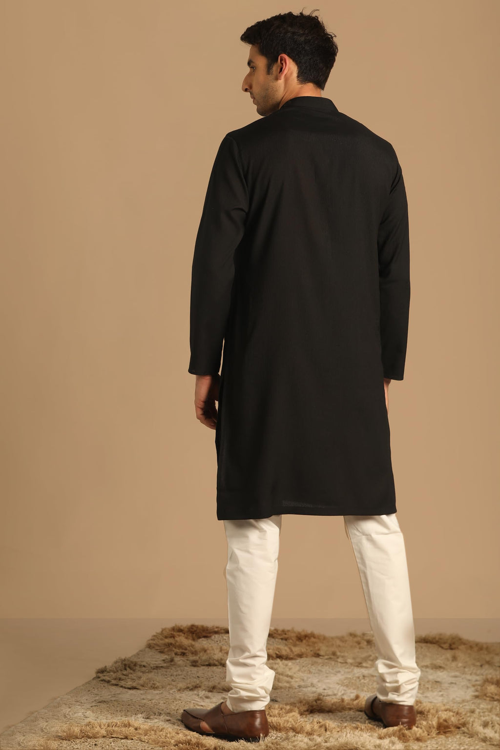 Manyavar Mens Casual Black Kurta