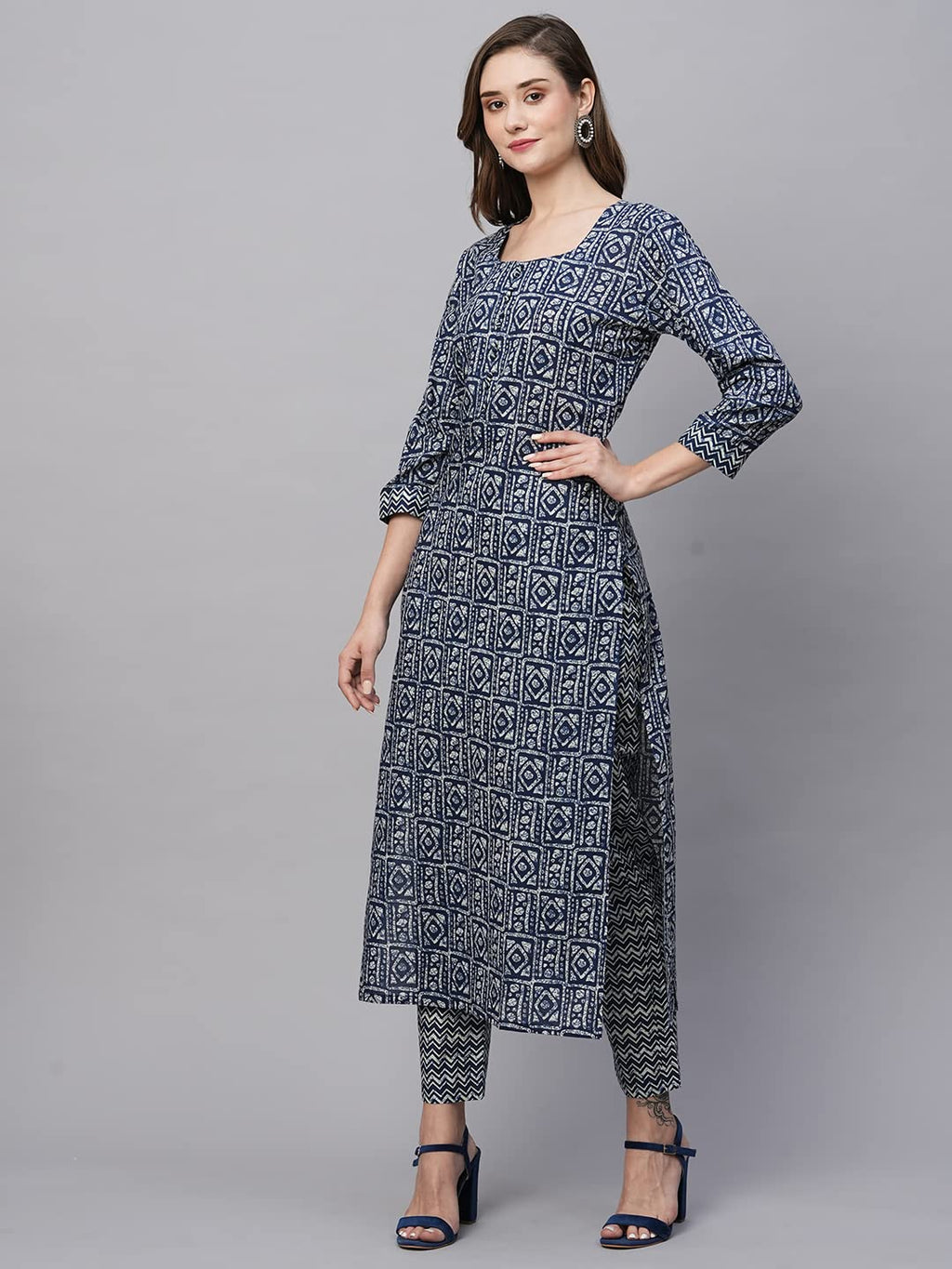ANNI DESIGNER Womens Cotton Blend Straight Printed Kurta with Pant (Yami Blue_M_Blue_Medium)
