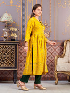 Aarika Girls Ethnic Wear Yellow-Dark Green Colour Foil Print Rayon Kurti Pant Set-8-15 Years (Kp-Sd-5826)