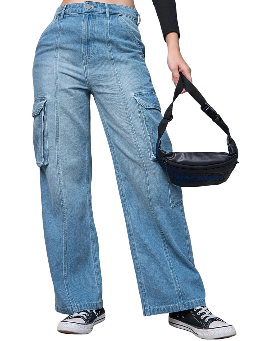 Bewakoof Womens Solid Straight Fit Cotton Cargo Jeans_625163_Blue_30