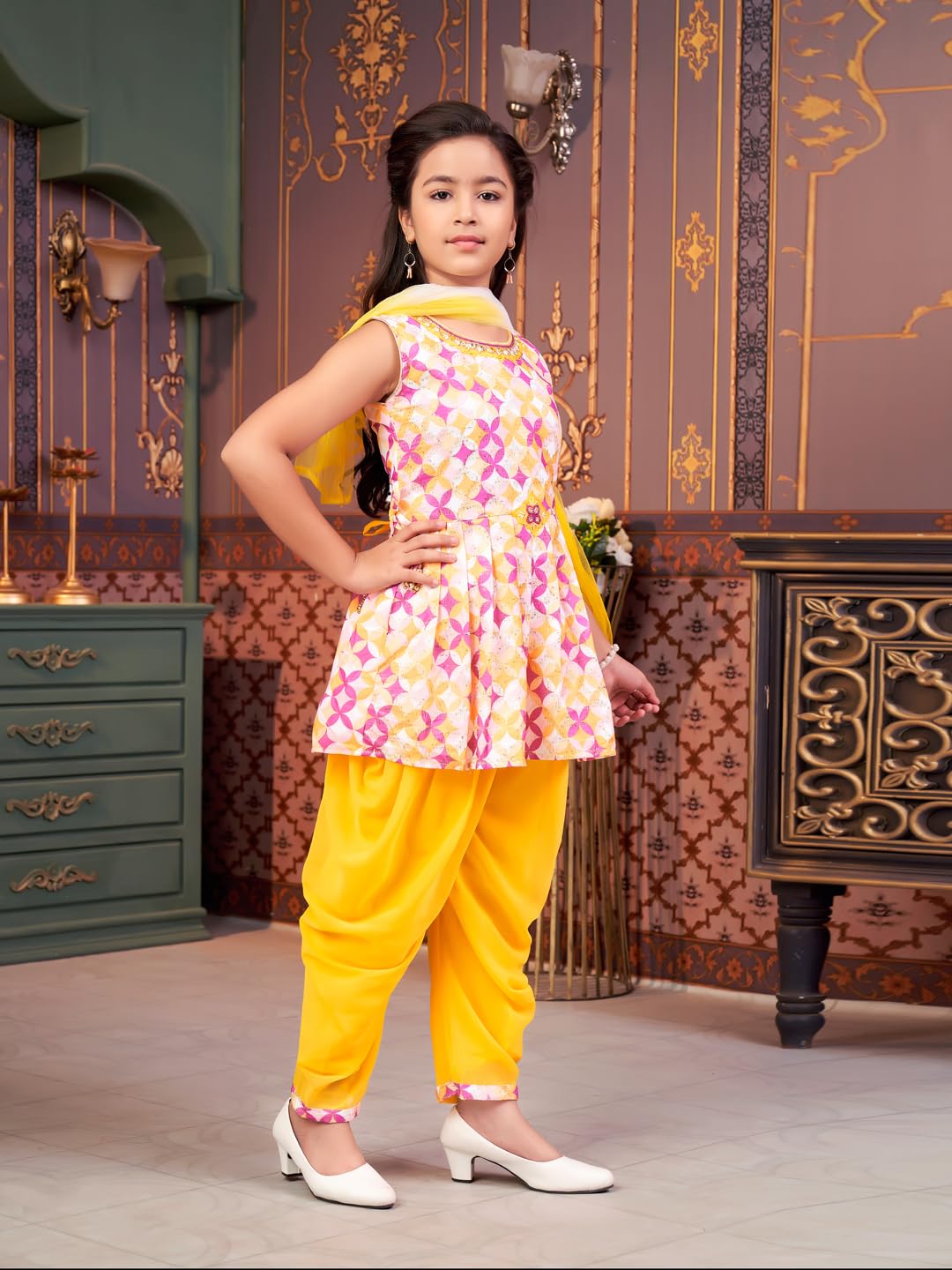 Aarika Girls Ethnic Wear Yellow Colour Floral Print Beads Embroidery Cotton Blend Dhoti Kurta Set With Dupatta-4-9 Years (Dh-Shm