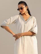 Libas WomenS Cotton Self Design Straight Kurtas (29469Or Off White