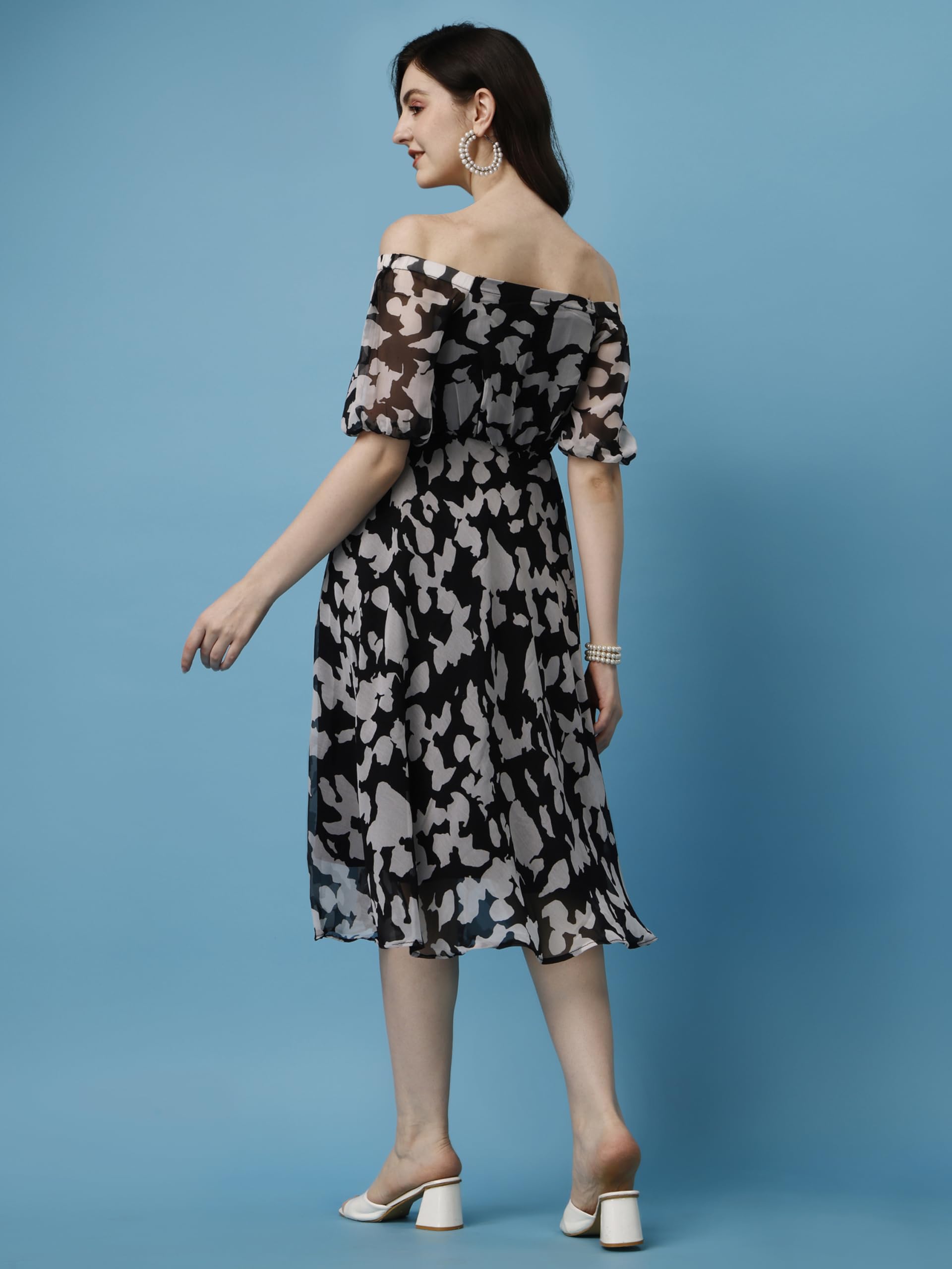 Trillmixa WomenS Georgette Midi Dress With Floral Printed Pattern Half Sleeves Knee Length Round Neck And Regular Fit Black