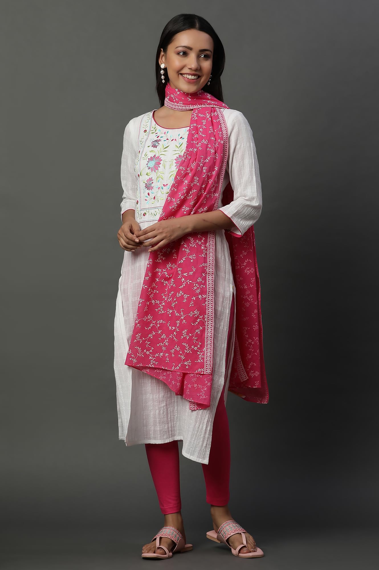 Aurelia Women Floral Print Dupatta