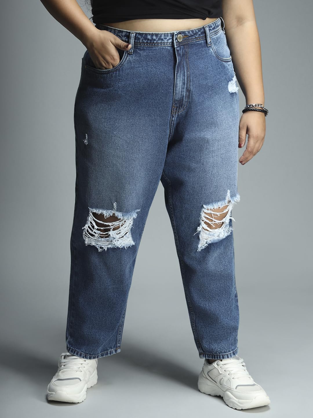 High Star Women Plus Size Mom Fit Mildly Distressed Light Fade Jeans Indigo