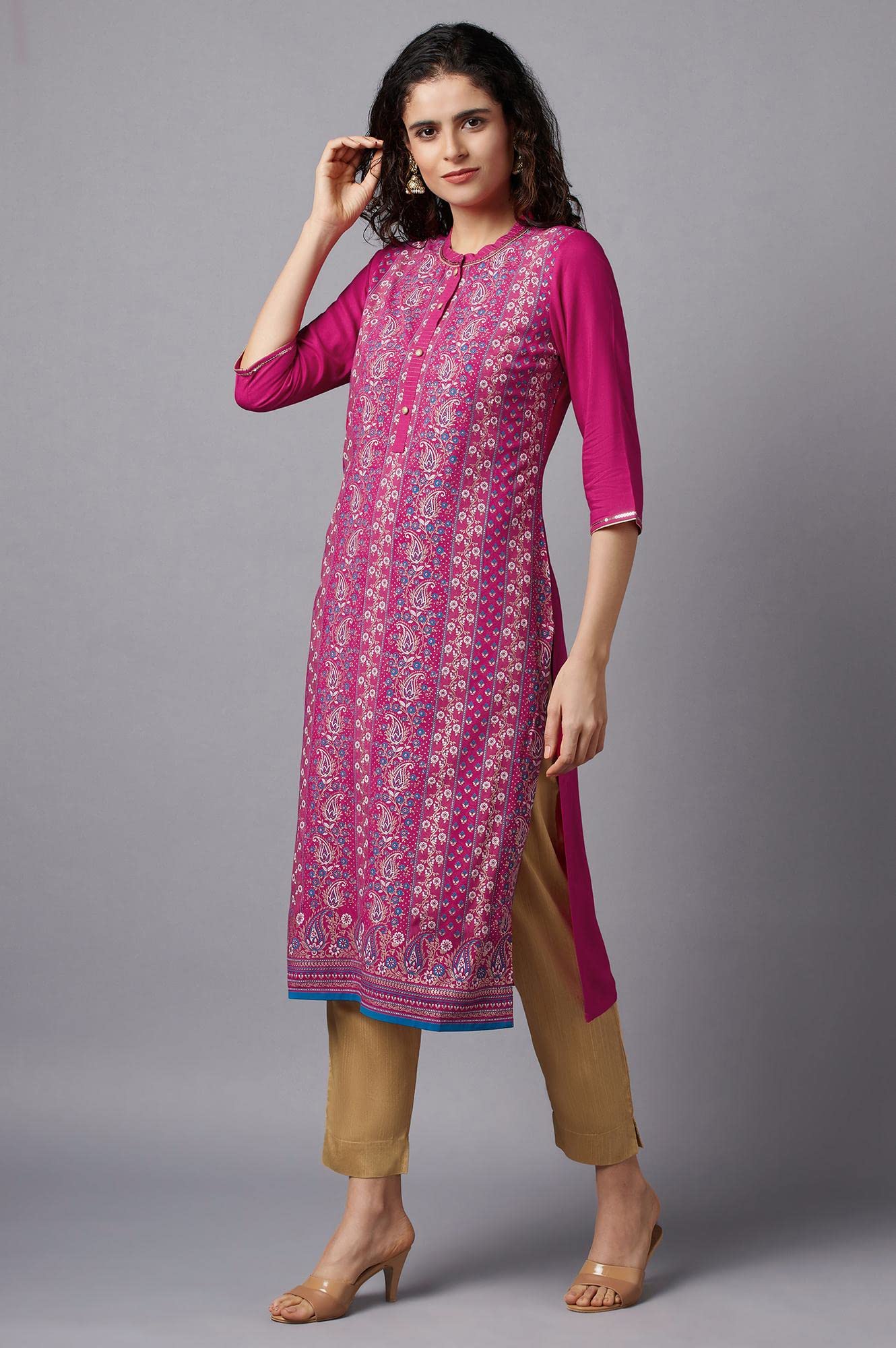 Aurelia Women'S Viscose Pink Floral Round Neck Straight Kurta