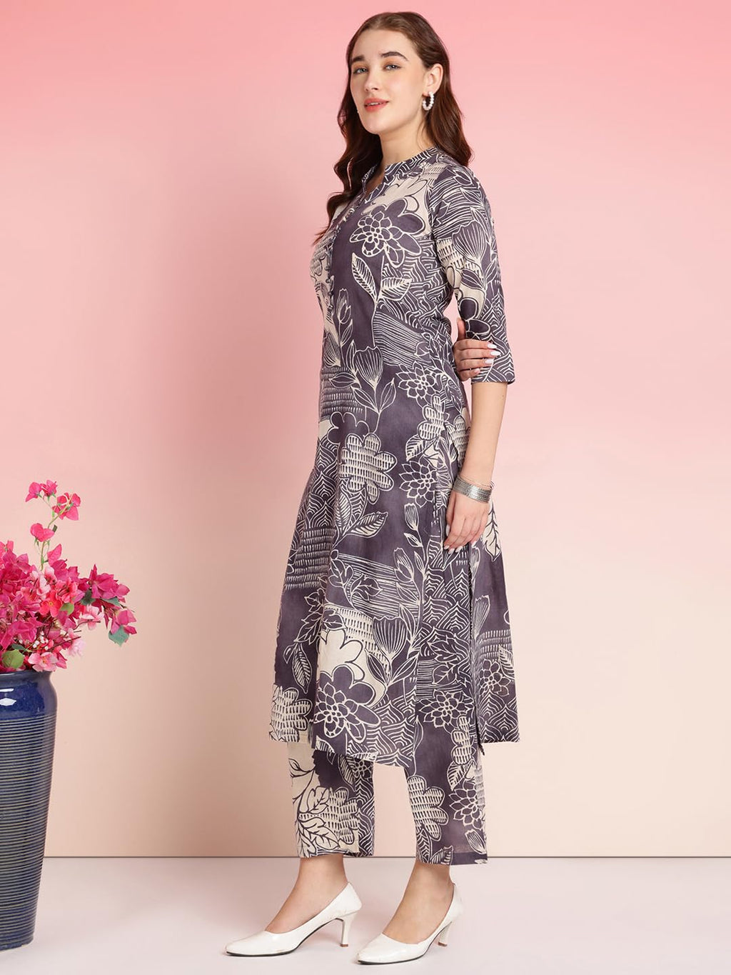 ANNI DESIGNER Womens Rayon Blend Straight Printed Kurta with Pant (Tomsk Purple_XL_Purple_X-Large)