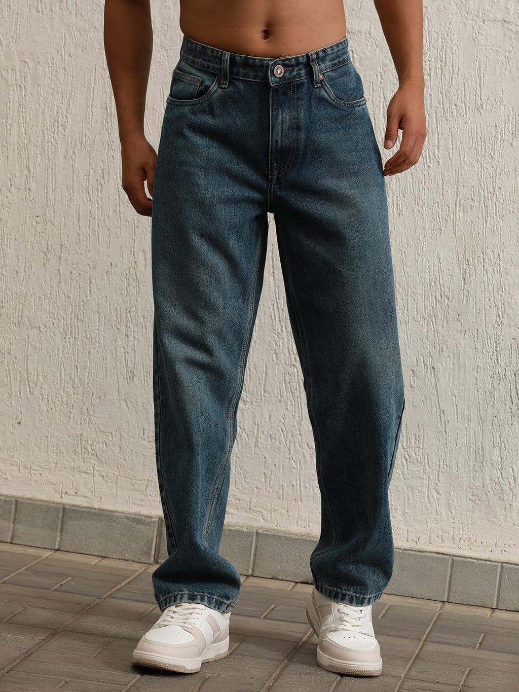 Hubberholme Men Blue Cotton Relaxed Fit Mid-Rise Solid Jeans