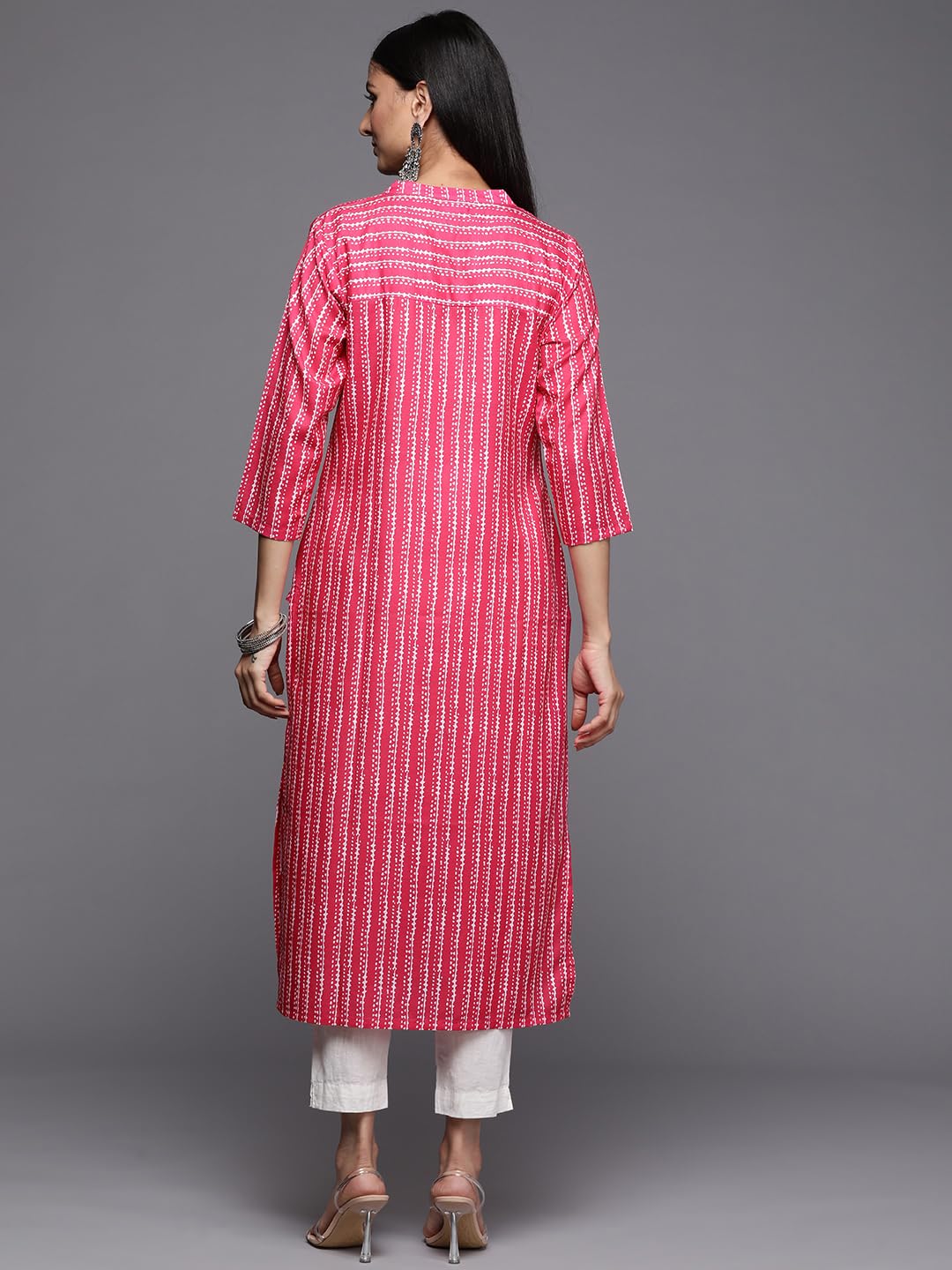 Varanga Fuchsia Printed Straight Kurta With Mandarin Collar