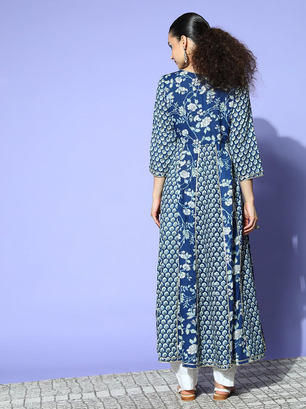 Ishin WomenS Cotton Blue Embellished Anarkali Kurta