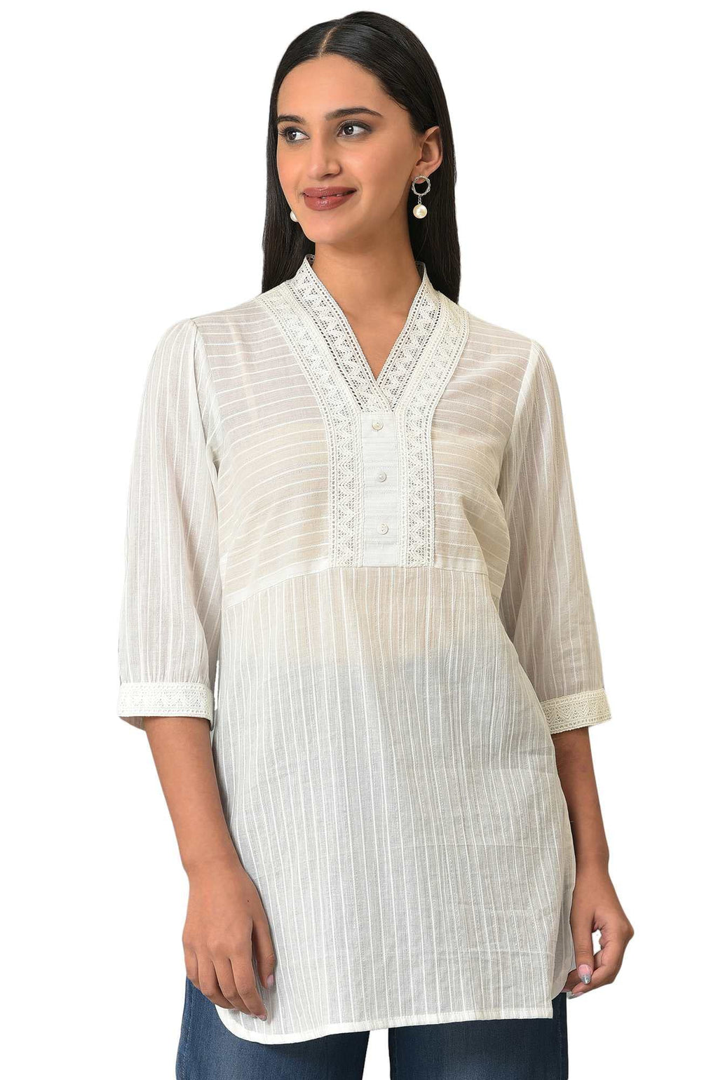 Aurelia Women'S Solid Regular White Striped Cotton V-Neck Kurti (23Fea30336-605281