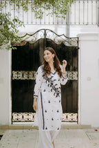 ANNI DESIGNER Womens Cotton Blend Chikankari Embroidered Straight Kurta (Vox White_XL_White_X-Large)