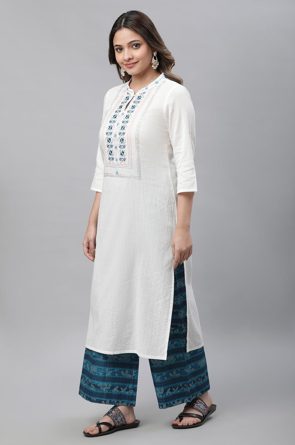 Aurelia White Floral Printed Printed Cotton-Rayon Blend Straight Long Kurta