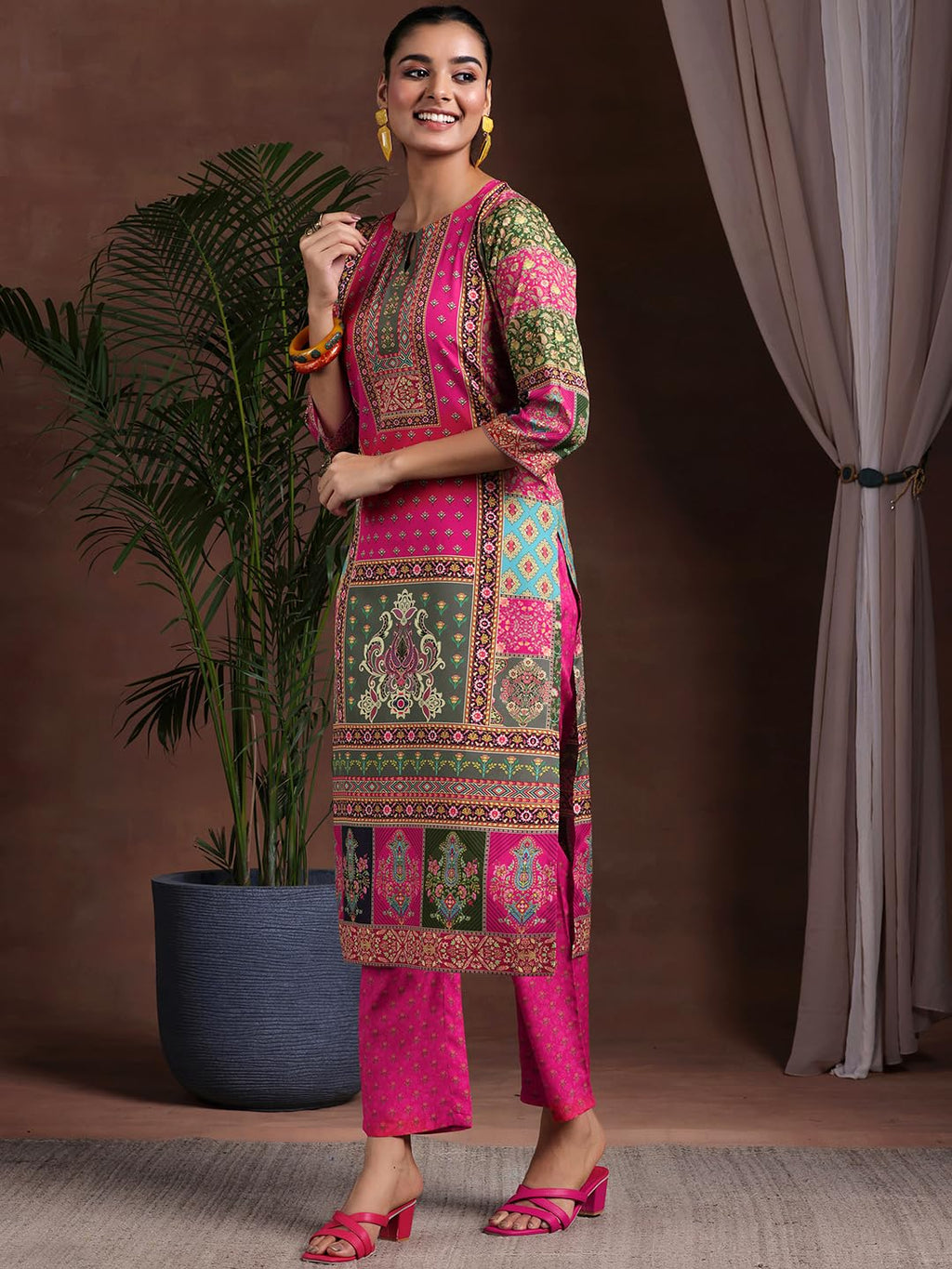 Libas WomenS Poly Crepe Kurta Set (369550R