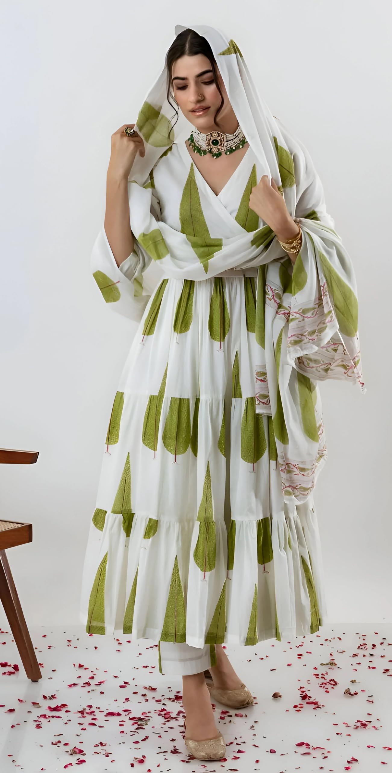 Sugathari WomenS White Georgette Anarkali Floral Printed Kurta With Pant & Dupatta