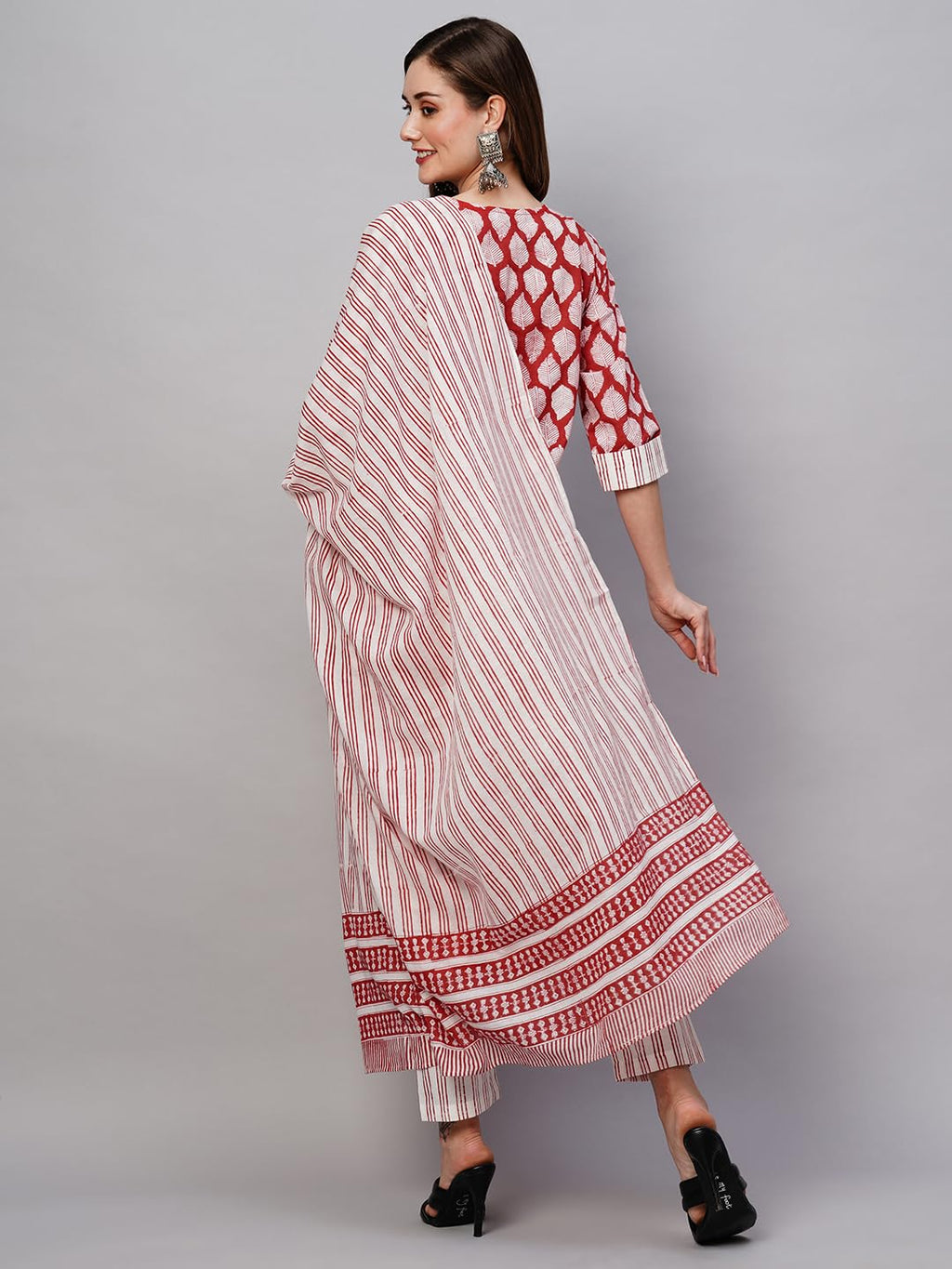 ANNI DESIGNER Womens Cotton Blend Staright Printed Kurta with Pant & Dupatta (Vedavati Red_L_Red_Large)