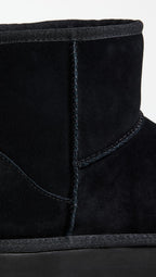 UGG Women's Classic Mini Platform Boot, Black, 8