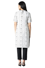 Aurelia WomenS Grey Geometric Printed Printed Cotton Regular Kurta