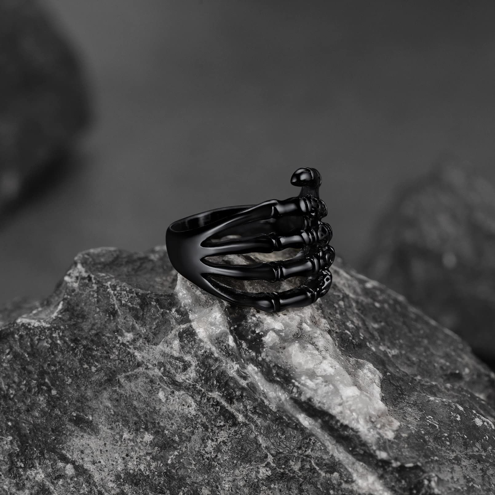 Punk Black Skull Hand Rings for Man Stainless Steel Gothic Halloween Party Accessories