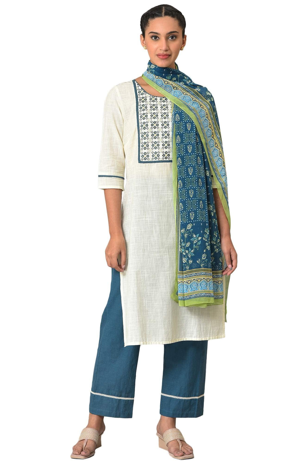 Aurelia Geometric Printed White Cotton Thread Embroidered Kurta Dupatta Bottomwear