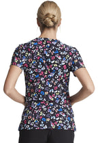 Dickies EDS Women Scrubs Top V-Neck Print DK616, XS, Safari Pop