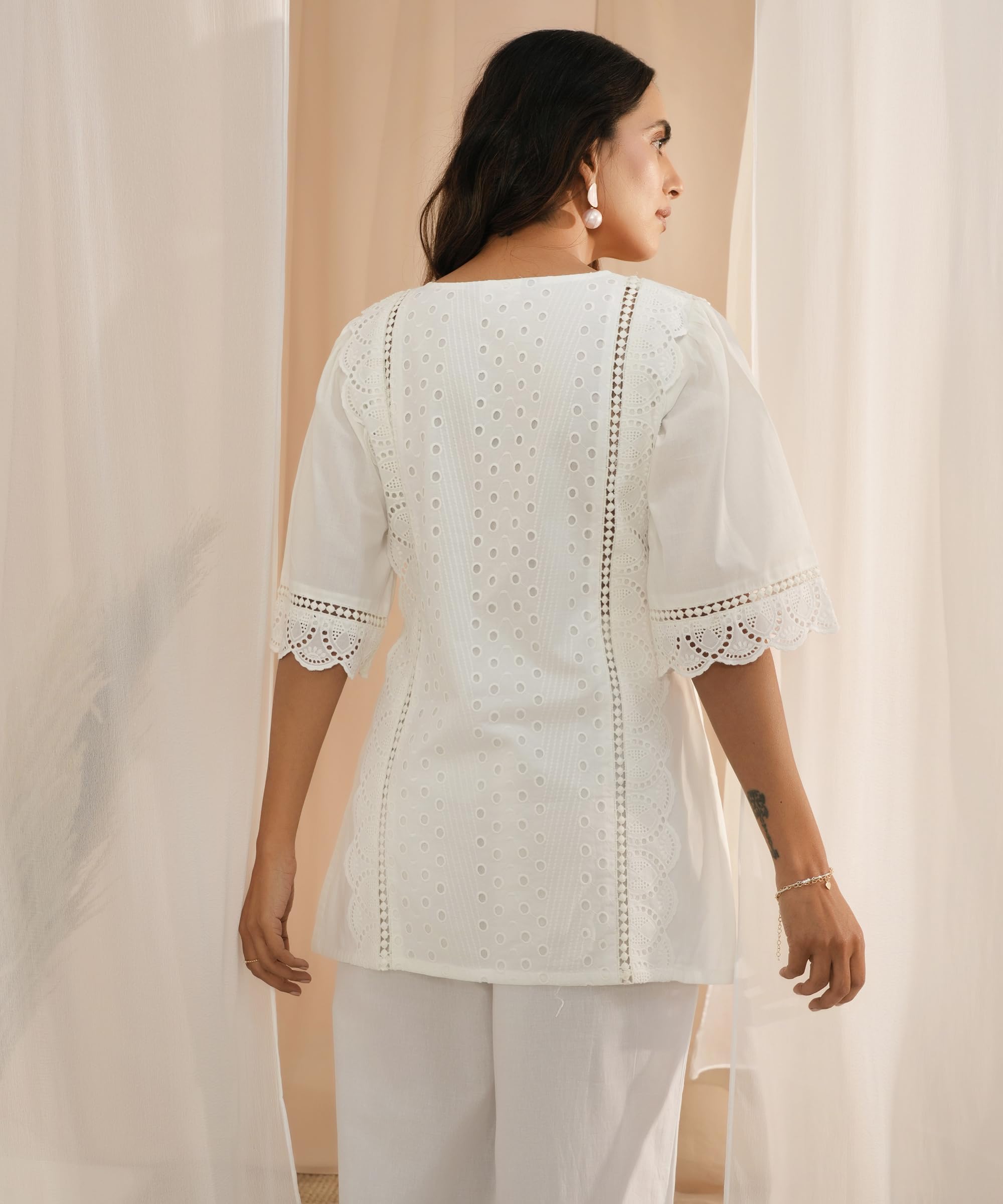 Libas WomenS Cotton Embroidered Straight Kurti (37152R_White