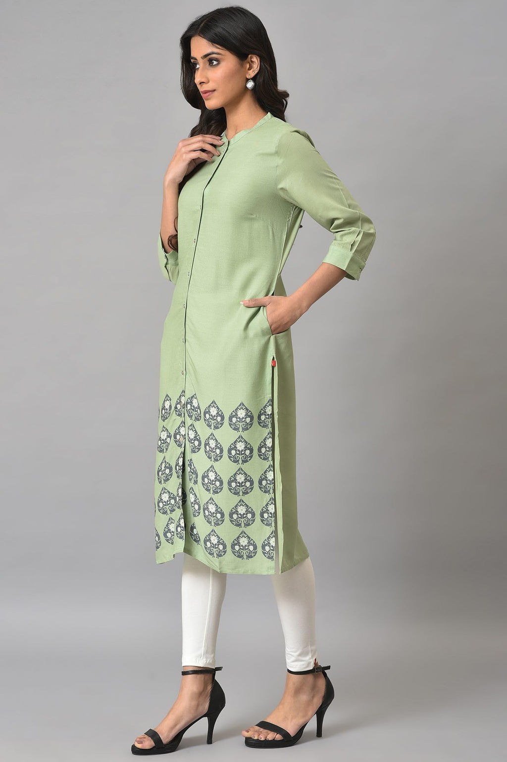 W For Woman Women Viscose Green Printed Mandarin Collar Straight Kurta
