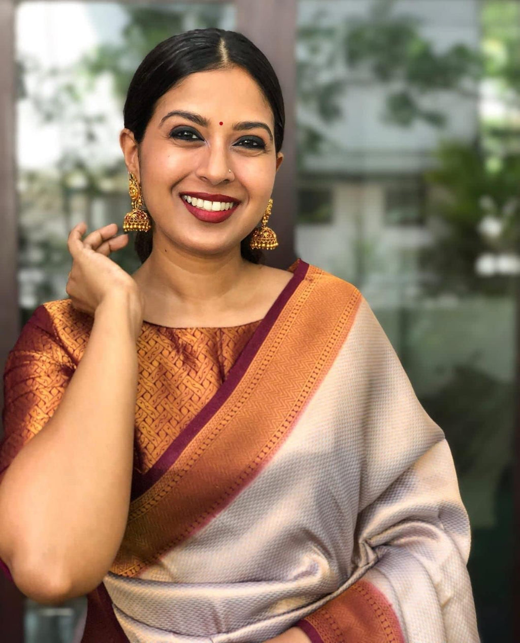 Flosive Womens Present Banarasi Soft Lichi Silk Saree Beautiful Jacquard Rich Pallu Design Work Zari Woven Kanjivaram Silk Styl