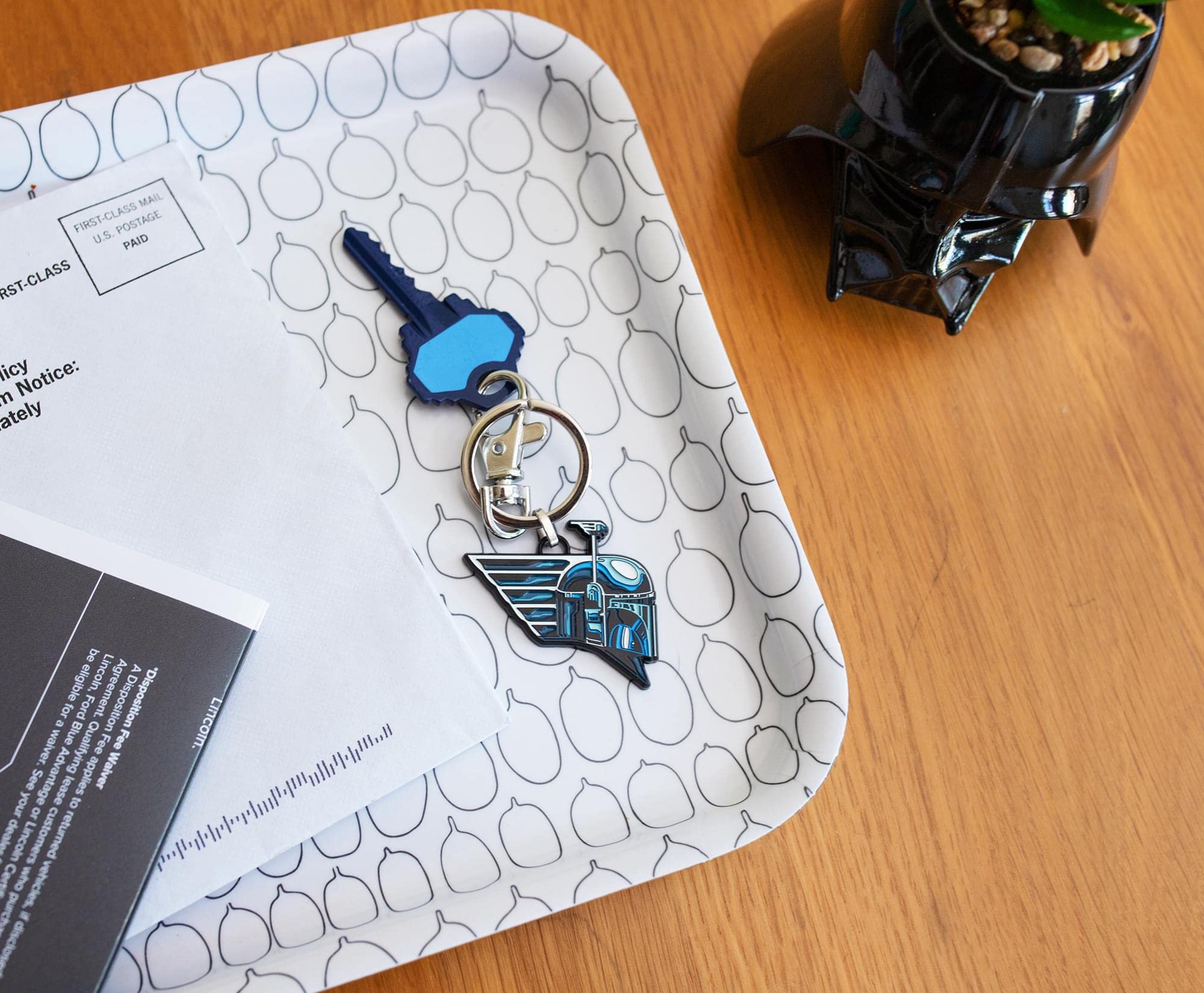 Star Wars: The Book of Boba Fett Chrome Helmet Enamel Pendant Keychain | Heavy Duty Car Key Ring Holder With Clip | Metal Brooch