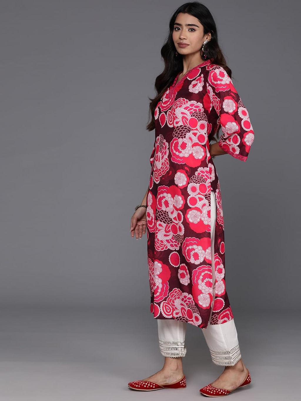 Varanga Womenred Floral Printed Sequine Embroidered V-Neck Straight Kurta