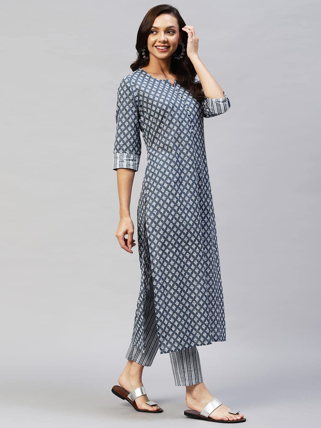 ANNI DESIGNER Womens Cotton Blend Straight Printed Kurta with Pant (Sumedha Blue_L_ Blue_Large)