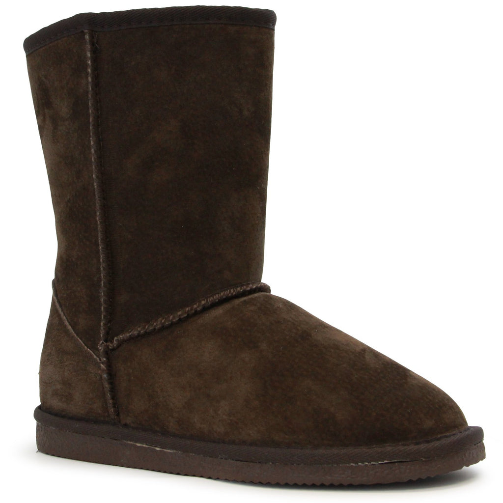 Lamo Sheepskin P909W-CHC-5 Womens Classic 9 in. Boot  Chocolate - Size 5