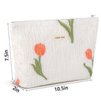 ZLFSRQ Tulip Makeup Bag for Women Floral Makeup Pouch for Purse Zipper Cosmetic Bag Large Capacity Quilted Canvas Cute Aesthetic