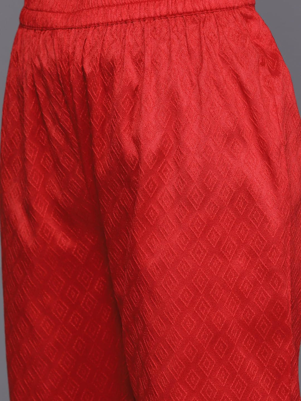 Varanga Women Jaquard Kurta Set With Printed Patola Dupatta