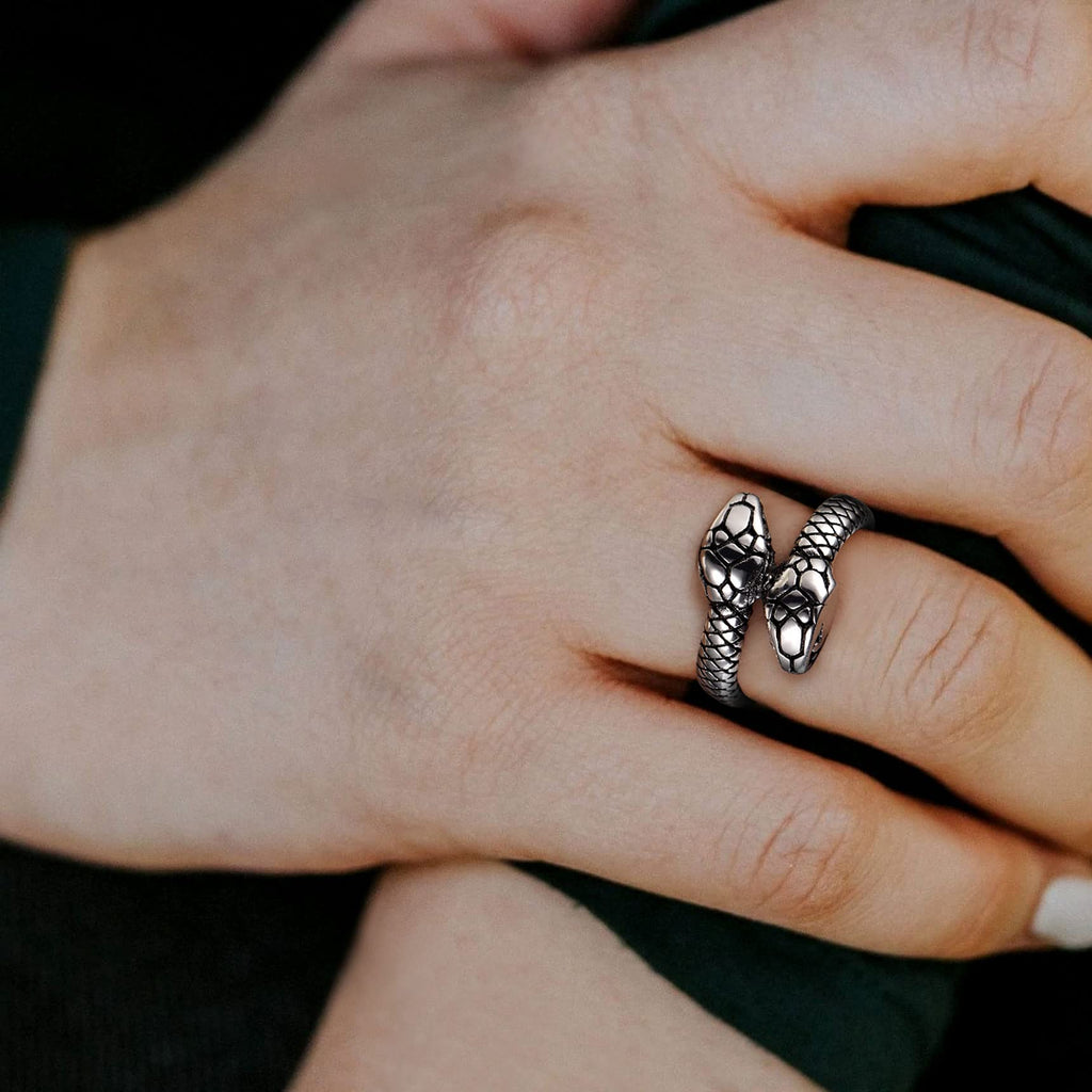 Bestyle Cool Stainless Steel Snake Ring for Women Men Cool Rings Snake Jewelry Gothic Punk Finger Rings Fashion Halloween Costum