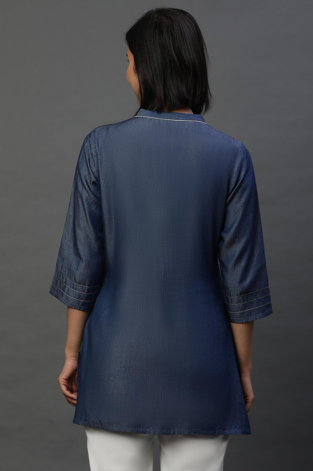 Aurelia Women'S Denim Straight Fit Solid Straight Kurti