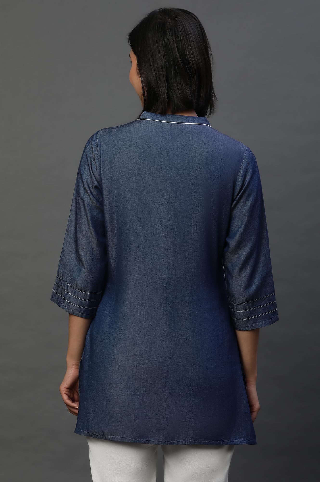 Aurelia Women'S Denim Straight Fit Solid Straight Kurti