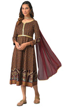 Elevate Your Style With This Extraordinary Choker Neck Dupatta. An Ornate Embroidered Choker With Georgette Drape On Both Ends, 