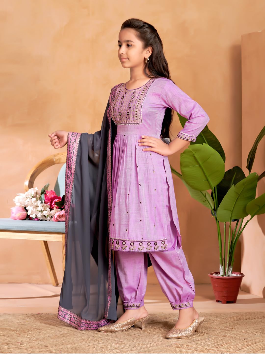 Aarika Girls Ethnic Wear Light Purple Colour Sequin Thread Embroidery Kurti Patiala Set-(4-13 Years)-(PT-TR-K-1063-LIGHT-PURPLE-