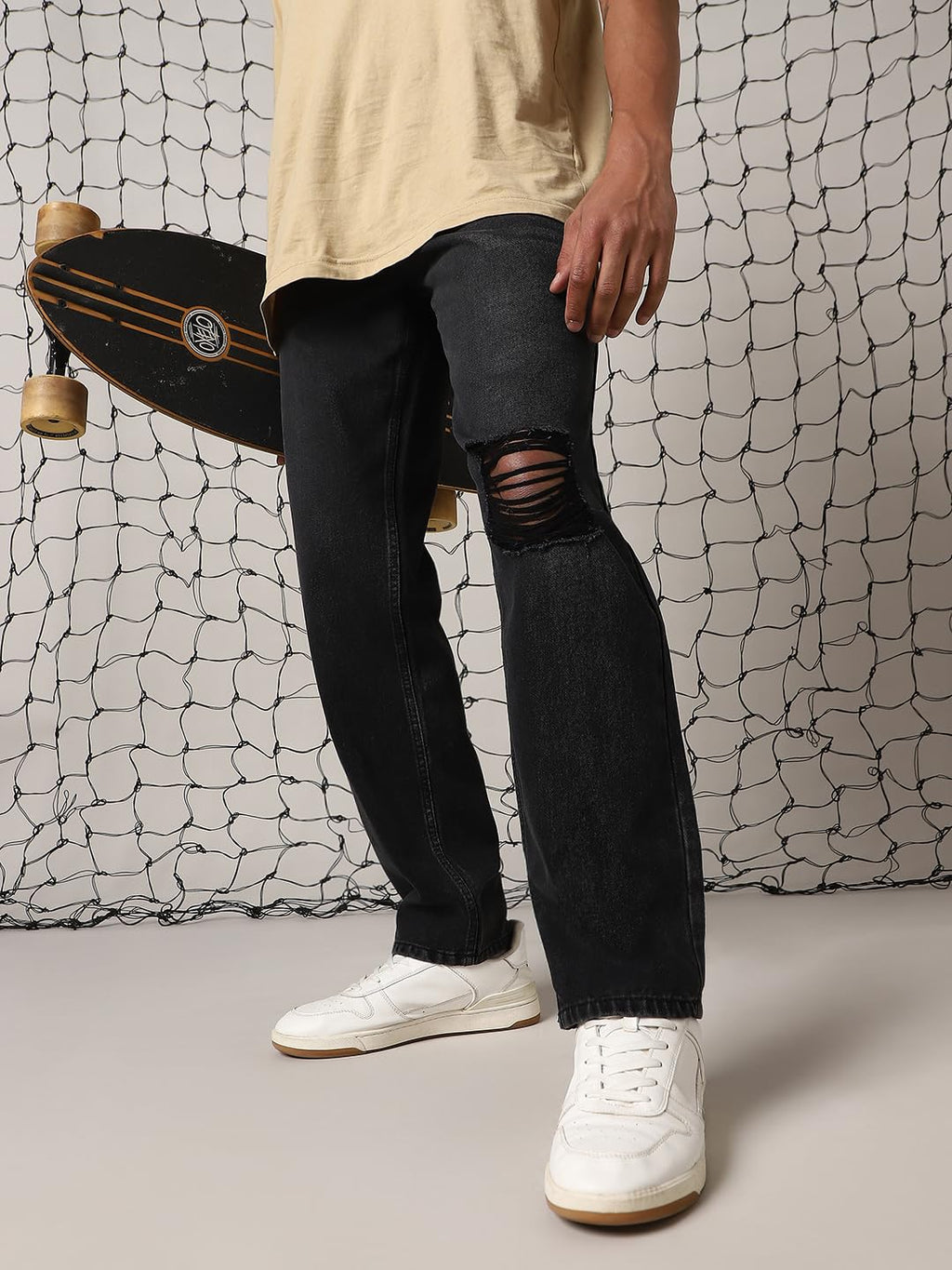 Hubberholme Men Washed Cotton Relaxed Fit Mid-Rise Jeans 81 Black