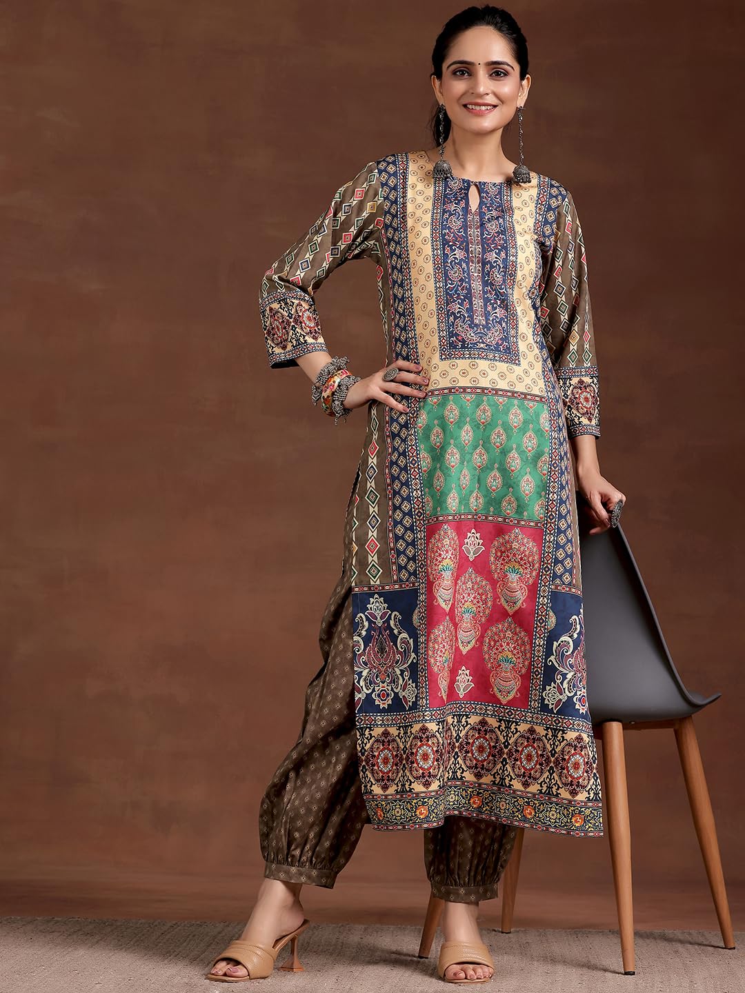 Libas WomenS Crepe Ethnic Motifs Straight Kurta (29240O0R