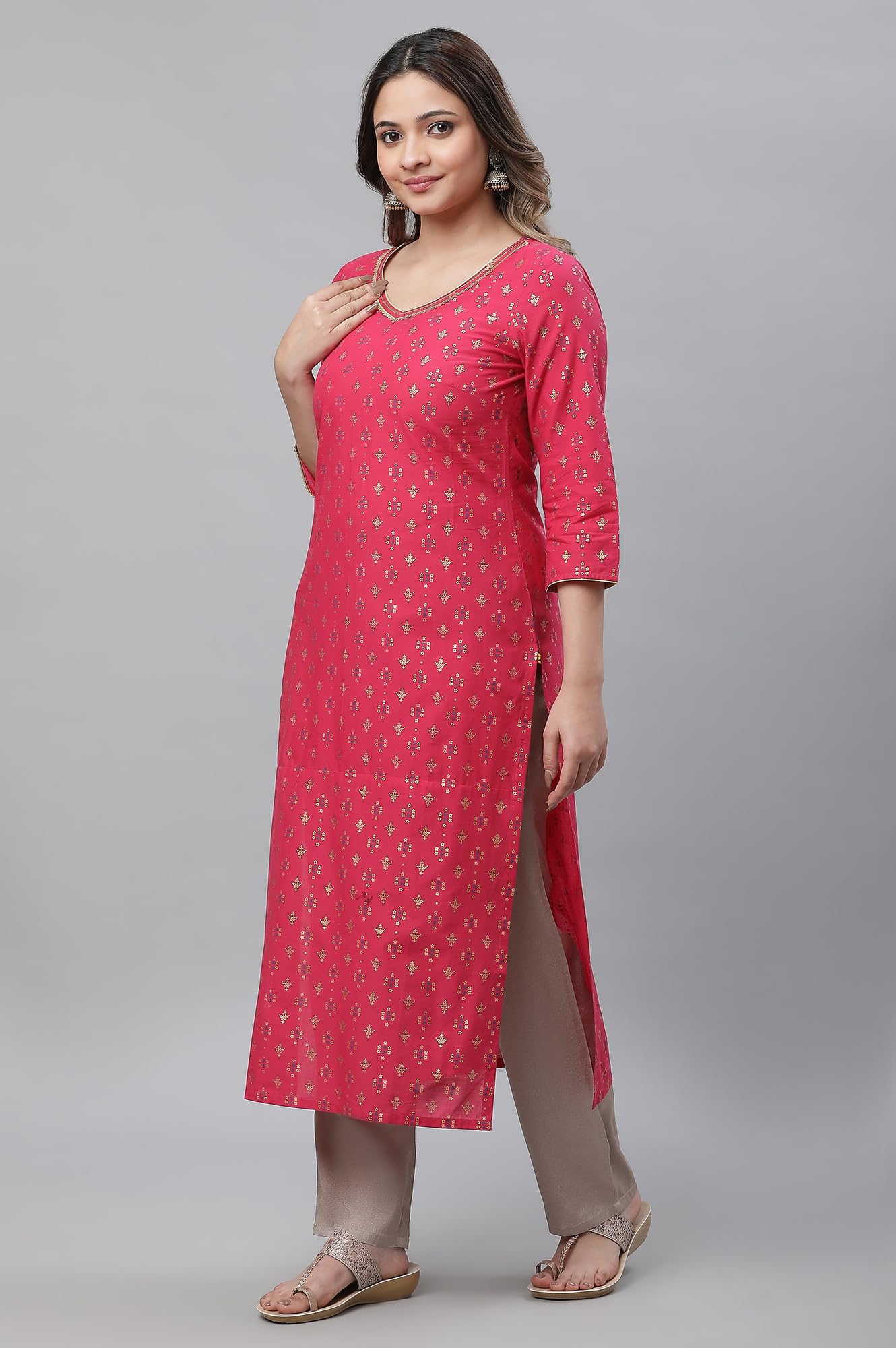Aurelia Pink Geometric Printed Printed Cotton Straight Long Kurta With Lace