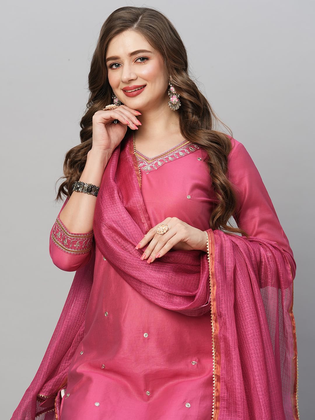 GoSriKi Women s Cotton Blend Straight Kurta with Trousers and Dupatta