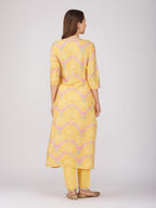 rytras Womens Foil Printed Straight Kurta